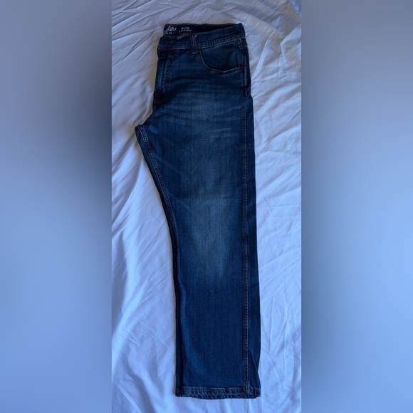 Wrangler Retro Slim Straight Blue Jeans - Picture 7 of 10
